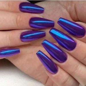 Press on nails